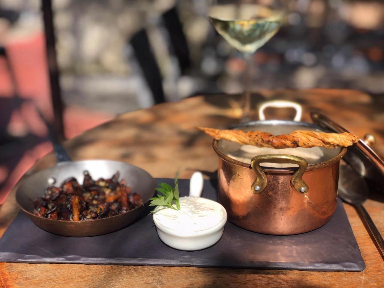 Le Vieux Bistrot Ξενοδοχείο Cabrières-dʼAvignon Εξωτερικό φωτογραφία