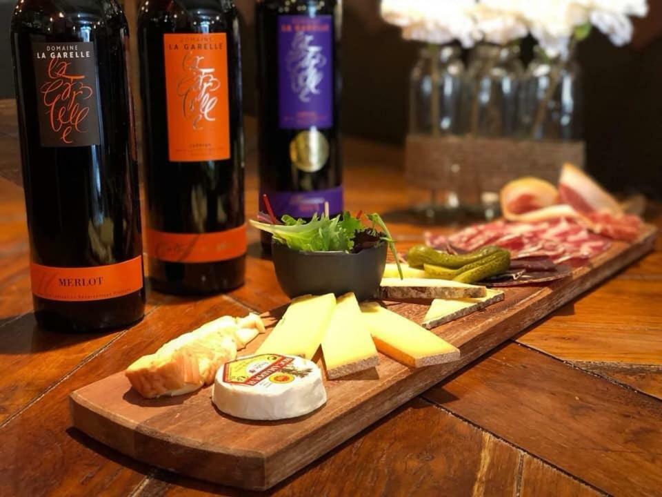 Le Vieux Bistrot Ξενοδοχείο Cabrières-dʼAvignon Εξωτερικό φωτογραφία