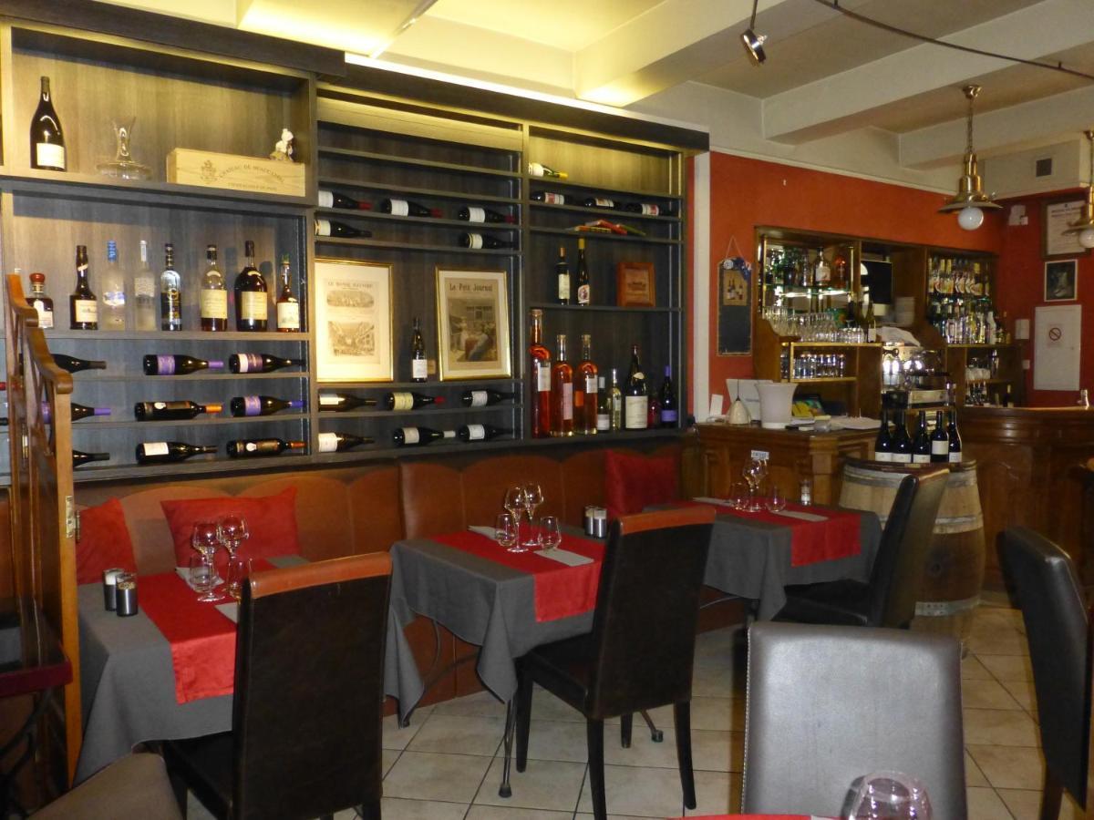 Le Vieux Bistrot Ξενοδοχείο Cabrières-dʼAvignon Εξωτερικό φωτογραφία